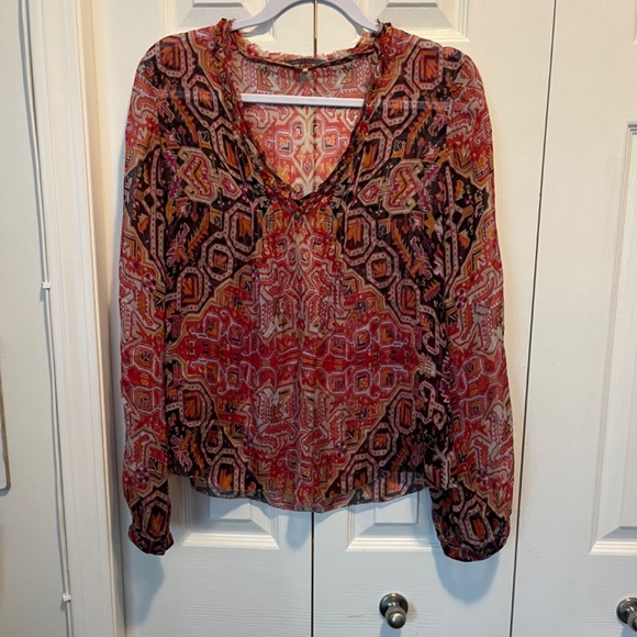 Elie Tahari 100% silk size S top - Picture 2 of 12